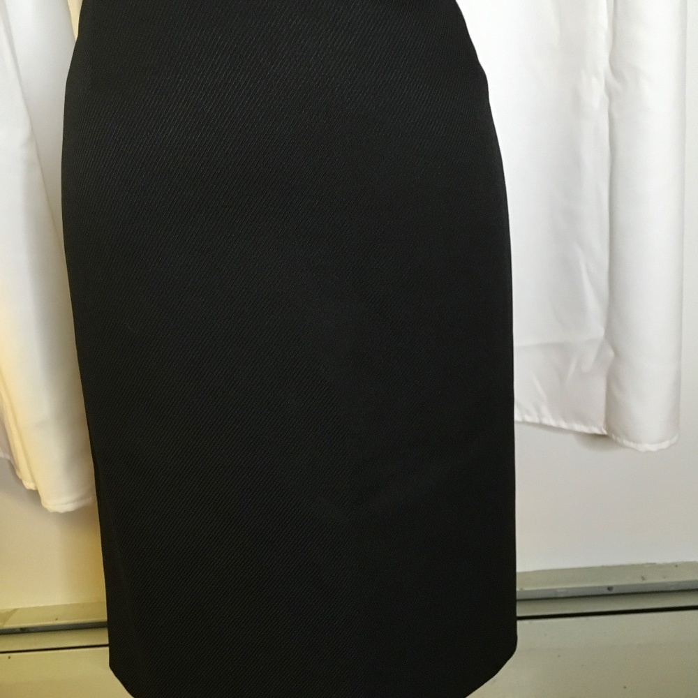 NWT Tahari skirt BLACK SIZE 14